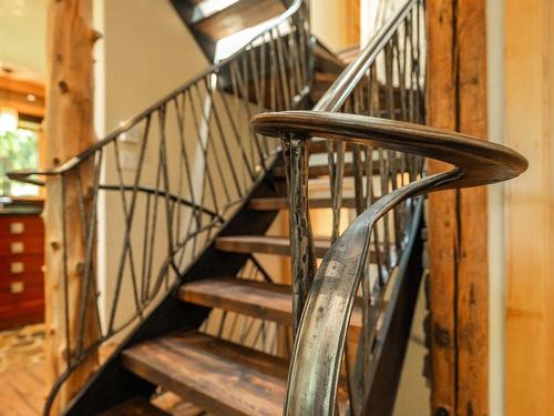 Staircase - 287 Ch. De Missisquoi, Bromont, QC - Indoor Photo Showing Other Room