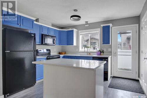 52 2751 Windsor Park Road, Regina, SK - Indoor Photo Showing Kitchen