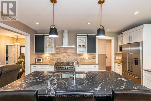 8713 Timberwood Trail, Lambton Shores, ON - Indoor Photo Showing Kitchen With Stainless Steel Kitchen With Upgraded Kitchen