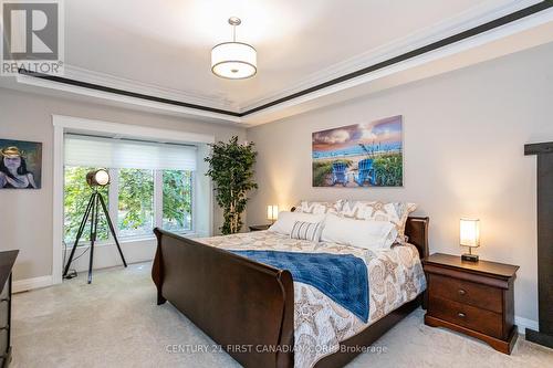 8713 Timberwood Trail, Lambton Shores, ON - Indoor Photo Showing Bedroom