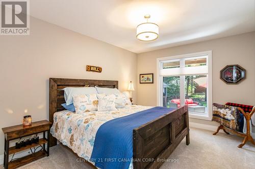8713 Timberwood Trail, Lambton Shores, ON - Indoor Photo Showing Bedroom
