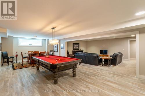 8713 Timberwood Trail, Lambton Shores, ON - Indoor Photo Showing Other Room