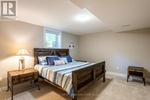 8713 Timberwood Trail, Lambton Shores, ON - Indoor Photo Showing Bedroom