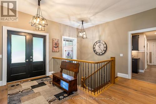 8713 Timberwood Trail, Lambton Shores, ON - Indoor Photo Showing Other Room