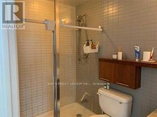 3202 - 21 Carlton Street, Toronto, ON - Indoor Photo Showing Bathroom