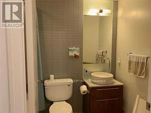 3202 - 21 Carlton Street, Toronto, ON - Indoor Photo Showing Bathroom