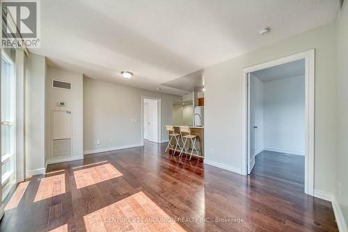 2809 - 763 Bay Street, Toronto, ON - Indoor