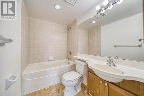 2809 - 763 Bay Street, Toronto, ON - Indoor Photo Showing Bathroom