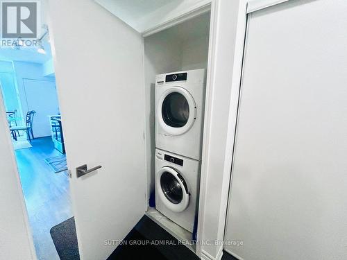 309 - 1 Falaise Road, Toronto, ON - Indoor Photo Showing Laundry Room