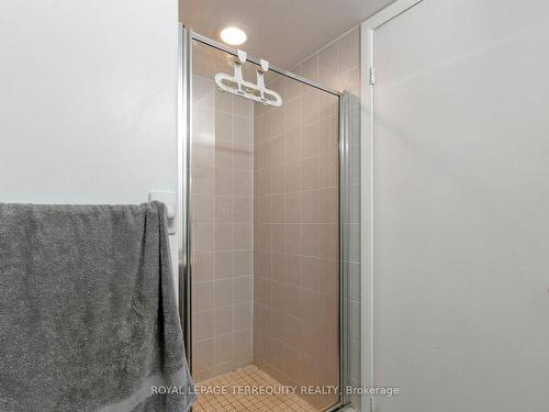 619-600 Fleet St, Toronto, ON - Indoor Photo Showing Bathroom