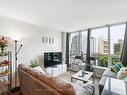 619-600 Fleet St, Toronto, ON  - Indoor Photo Showing Living Room 