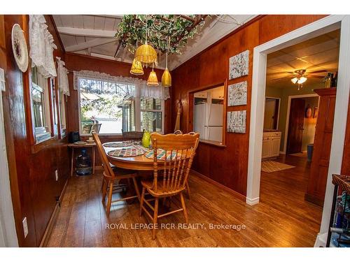 20 Birch Glen Dr, Kawartha Lakes, ON - Indoor Photo Showing Dining Room