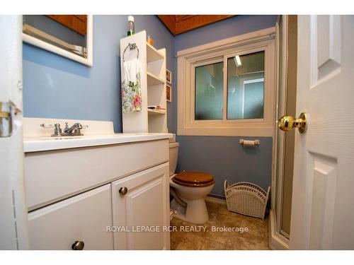 20 Birch Glen Dr, Kawartha Lakes, ON - Indoor Photo Showing Bathroom