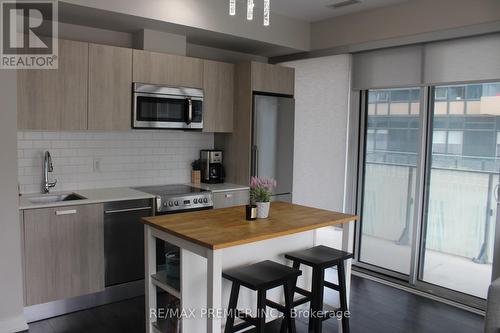 1607 - 42 Charles St Street E, Toronto, ON - Indoor Photo Showing Kitchen With Upgraded Kitchen