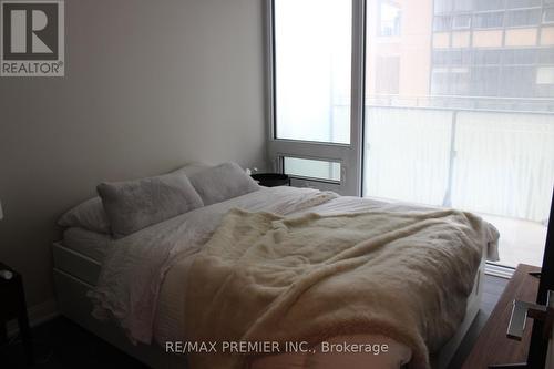 1607 - 42 Charles St Street E, Toronto, ON - Indoor Photo Showing Bedroom