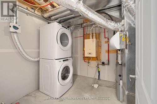 352 Coronation Road, Whitby, ON - Indoor Photo Showing Laundry Room