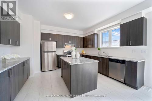 352 Coronation Road, Whitby, ON - Indoor Photo Showing Kitchen With Upgraded Kitchen