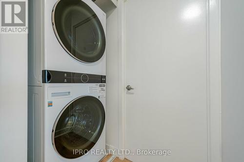 2708 - 25 Telegram Mews, Toronto, ON - Indoor Photo Showing Laundry Room