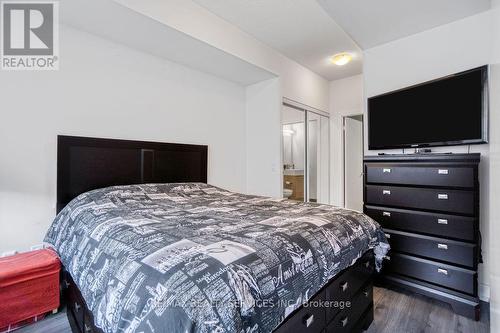 202 - 170 Chiltern Hill Road, Toronto, ON - Indoor Photo Showing Bedroom