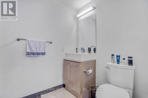 202 - 170 Chiltern Hill Road, Toronto, ON - Indoor Photo Showing Bathroom