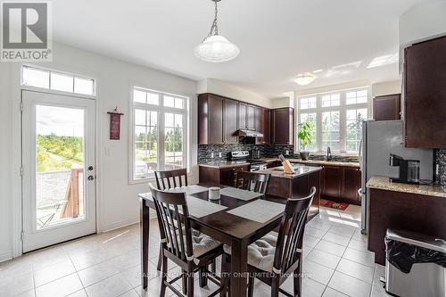 1 Treetops Boulevard, New Tecumseth, ON - Indoor Photo Showing Dining Room