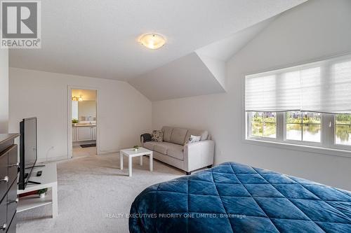 1 Treetops Boulevard, New Tecumseth, ON - Indoor Photo Showing Bedroom