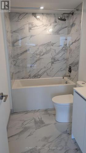 607 - 1100 Sheppard Avenue W, Toronto, ON - Indoor Photo Showing Bathroom