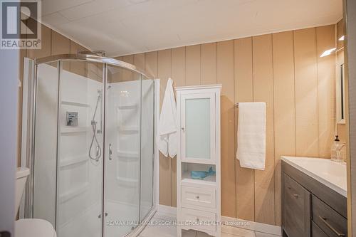 143 South Waseosa Lake Road, Huntsville, ON - Indoor Photo Showing Bathroom