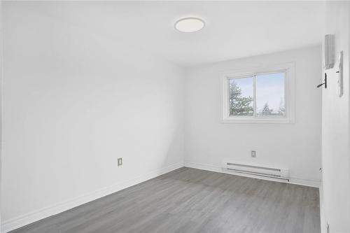 1250 Limeridge Road E|Unit #31, Hamilton, ON - Indoor Photo Showing Other Room