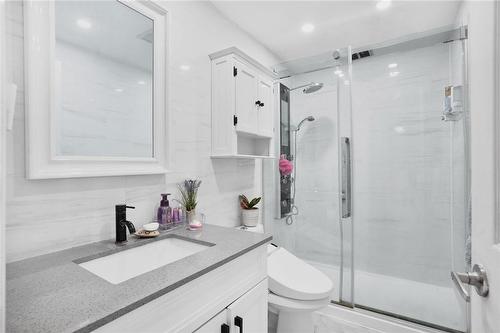 1250 Limeridge Road E|Unit #31, Hamilton, ON - Indoor Photo Showing Bathroom