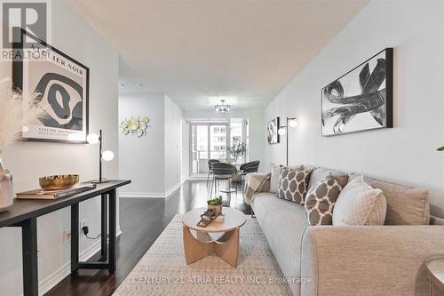 1012 - 8 Rean Drive, Toronto, ON - Indoor Photo Showing Living Room