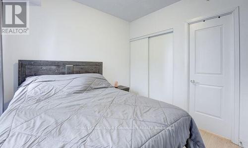 202 - 9201 Yonge Street, Richmond Hill, ON - Indoor Photo Showing Bedroom