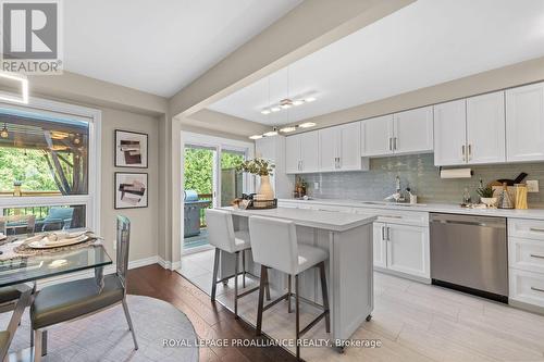 5 Teddington Crescent, Whitby, ON - Indoor Photo Showing Kitchen With Stainless Steel Kitchen With Upgraded Kitchen