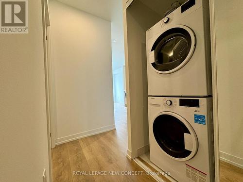 2602 - 82 Dalhousie Street, Toronto, ON - Indoor Photo Showing Laundry Room