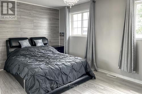 236 Dunsmore Lane, Barrie, ON - Indoor Photo Showing Bedroom