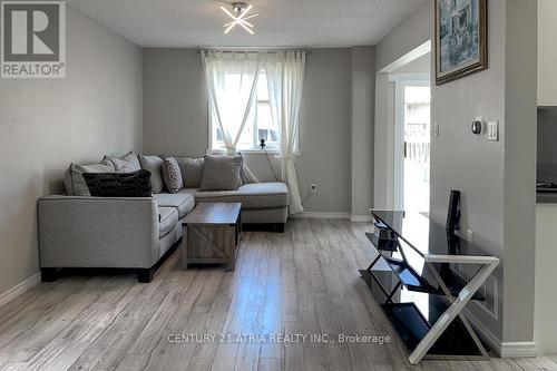 236 Dunsmore Lane, Barrie, ON - Indoor Photo Showing Living Room
