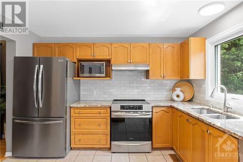 81 Hansen Avenue, Kanata, ON - Indoor Photo Showing Kitchen With Double Sink