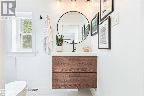 9 Alfred Street W, Thornbury, ON - Indoor Photo Showing Bathroom