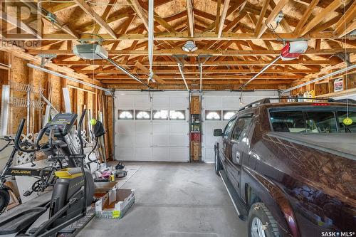 177 Lillooet Street W, Moose Jaw, SK - Indoor Photo Showing Garage