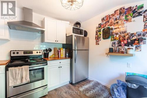 38 Hincks Street, St. Thomas, ON - Indoor Photo Showing Kitchen