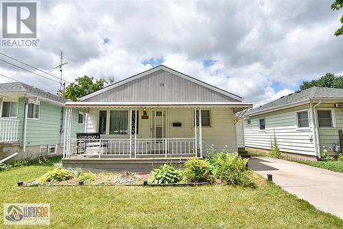 1733 Glendale Avenue, Windsor, ON - Outdoor With Deck Patio Veranda