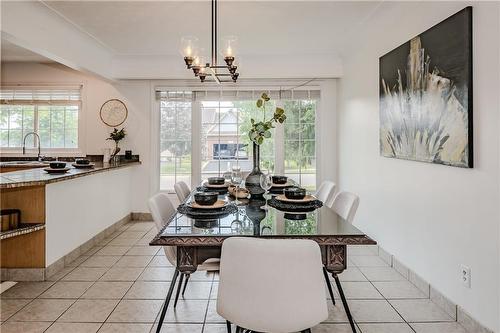 134 Stirling Street, Caledonia, ON - Indoor Photo Showing Dining Room