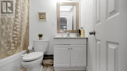 2 Rampart Drive, Brampton, ON - Indoor Photo Showing Bathroom