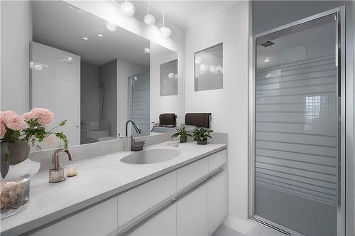 67 Caroline Street S|Unit #501, Hamilton, ON - Indoor Photo Showing Bathroom