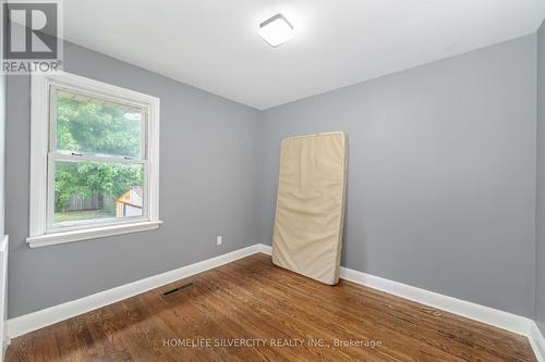 305 Mohawk Road E, Hamilton, ON - Indoor Photo Showing Other Room