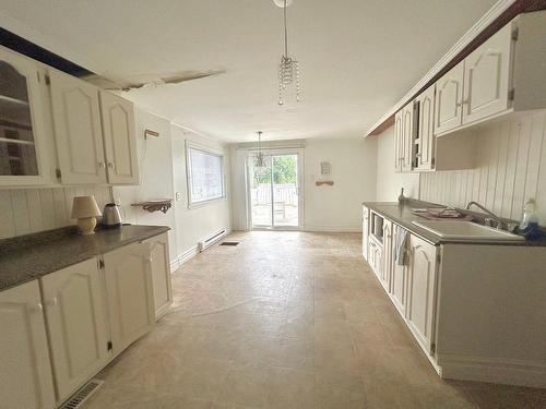 Kitchen - 209 Ch. Duhamel, Pincourt, QC - Indoor Photo Showing Kitchen