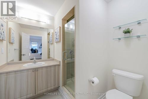 69 Bedrock Drive, Hamilton, ON - Indoor Photo Showing Bathroom