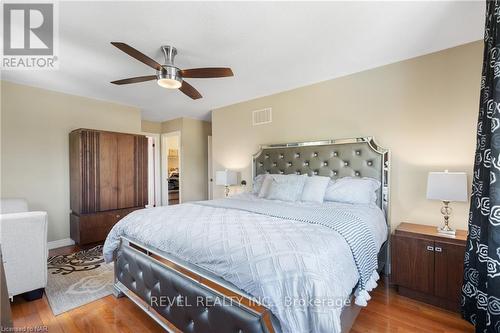 6500 St Michael Avenue, Niagara Falls, ON - Indoor Photo Showing Bedroom