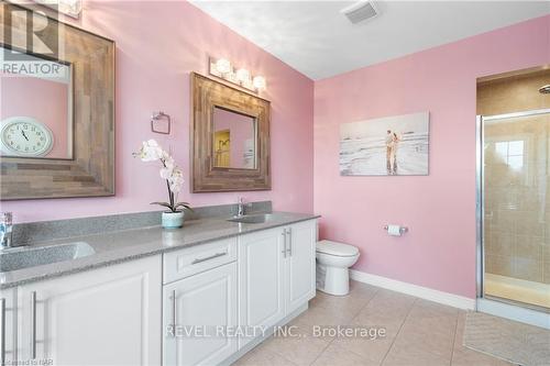6500 St Michael Avenue, Niagara Falls, ON - Indoor Photo Showing Bathroom