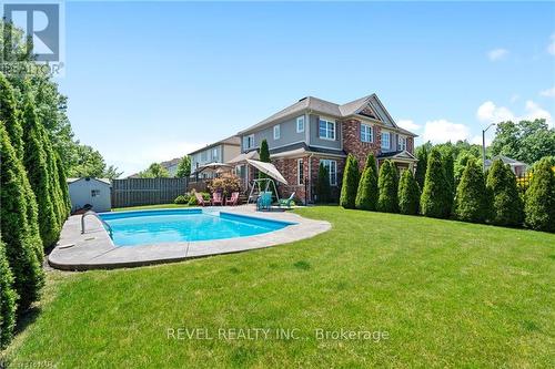 6500 St Michael Avenue, Niagara Falls, ON - Outdoor With In Ground Pool